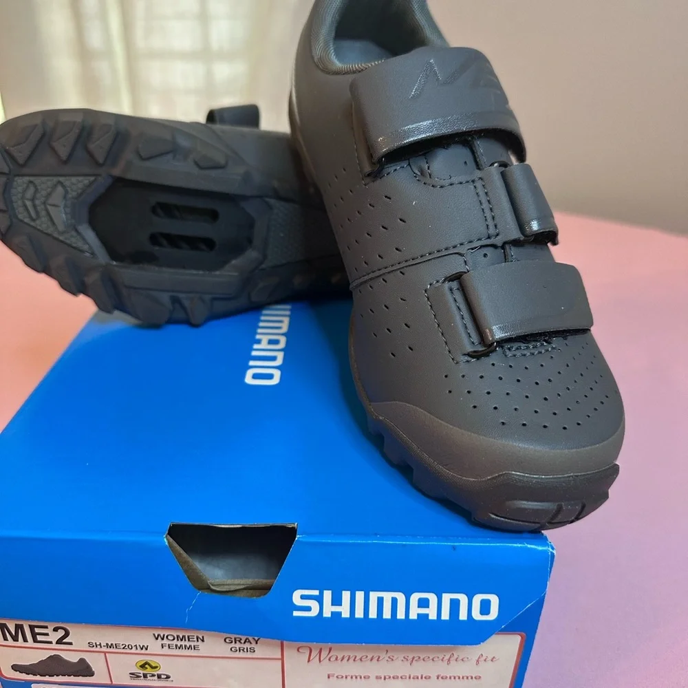 Shimano ME2 Women's Cycling Shoes - Gray - Picture 3 of 4